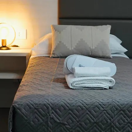 Bed & Breakfast Mini - Alessandro Volta