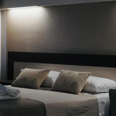 Mini - Alessandro Volta Bed & Breakfast 3*